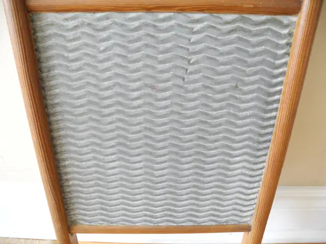 VINTAGE WASHBOARD WOOD & STEEL in Arts & Collectibles in City of Toronto - Image 5