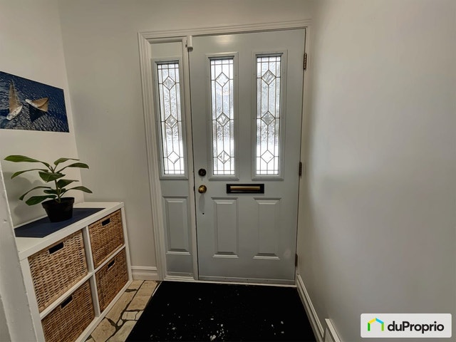 $749,900 - Split Level for sale in Lorraine — photo 2