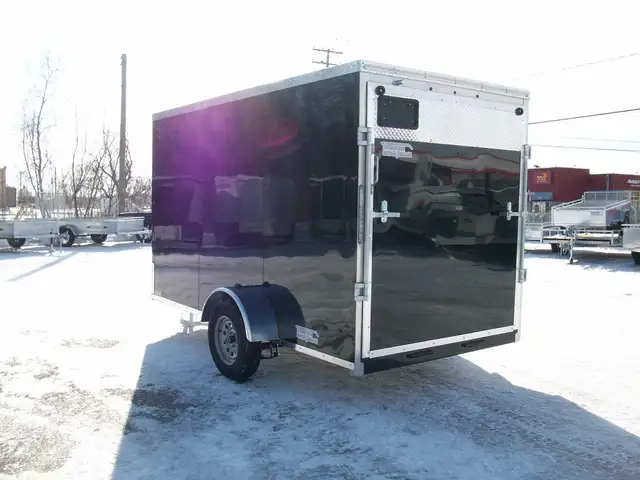2025 Weberlane 6' X 12' 1 ESSIEUX RAMPE V-NOSE VTT MOTO TRACTEUR in Cargo & Utility Trailers in Laval / North Shore - Image 9