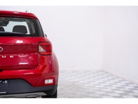Le Hyundai Venue 2022 est un véhicule compact et polyvalent qui se distingue par son style urbain, s... (image 7)