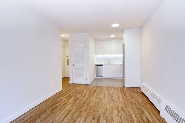 760 Rue Galt — photo 1