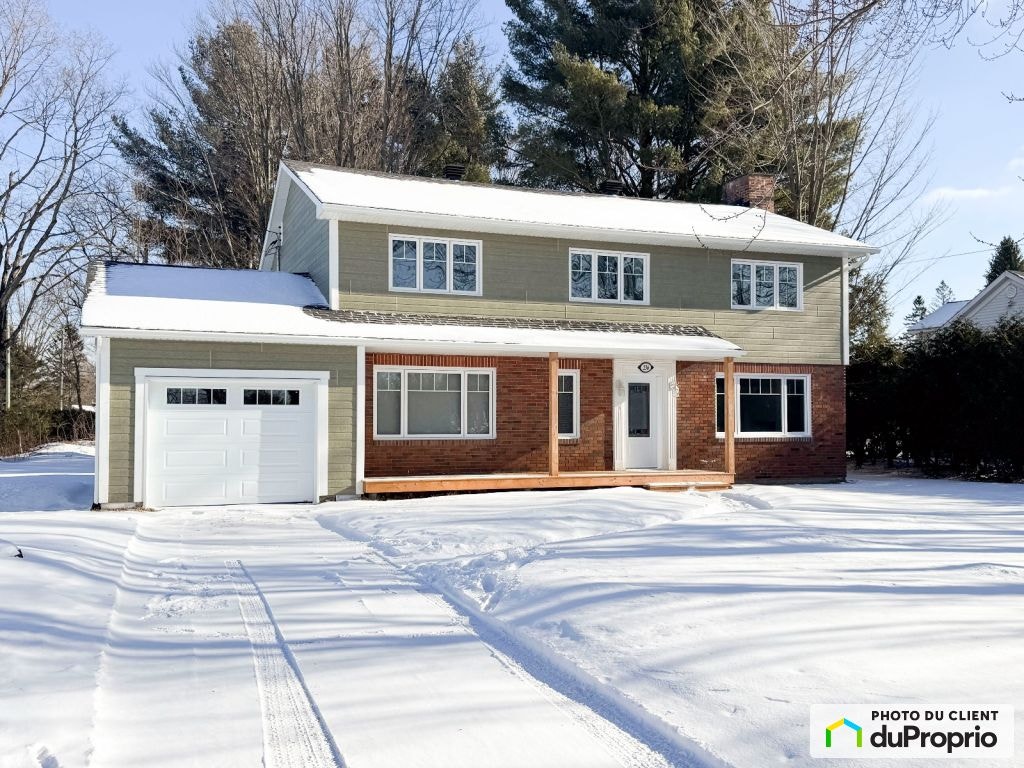 $660,000 - 2 Storey for sale in Cowansville — photo 1