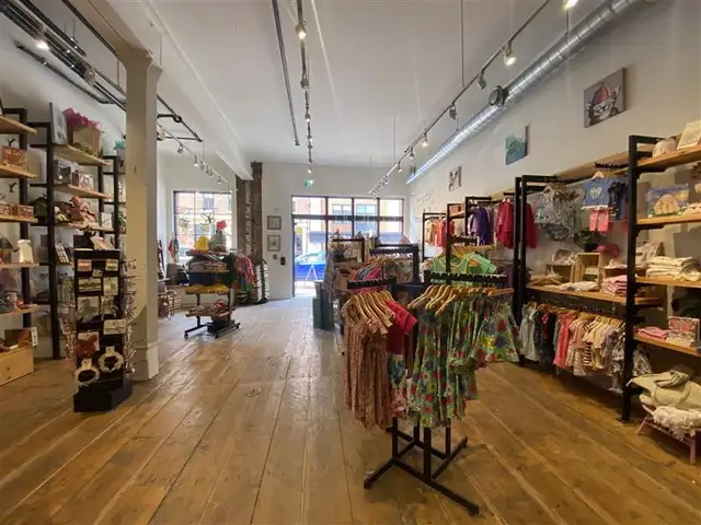 Prime Store Front 36 Canterbury Street62864749064449123
