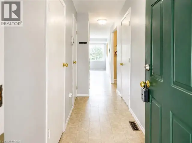 10 HOLBORN Court Unit# 38 Kitchener, Ontario in Houses for Sale in Kitchener / Waterloo - Image 31