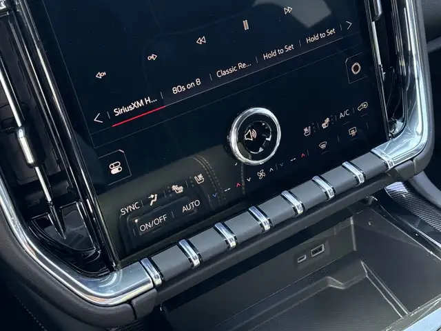 2026 GMC Yukon XL Elevation5787619488078438423