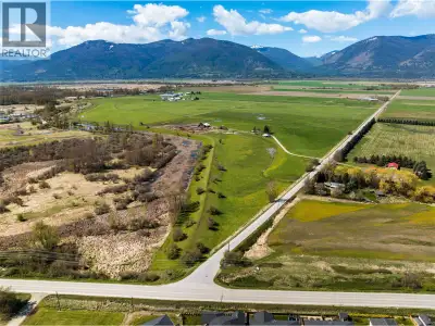 Rare opportunity to own a beautiful piece of property in the Creston Valley! 80 acres with expansive...