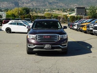 2017 GMC Acadia SLT AWD Comfortable, capable, and family-friendly this 2017 GMC Acadia SLT AWD bring... (image 1)