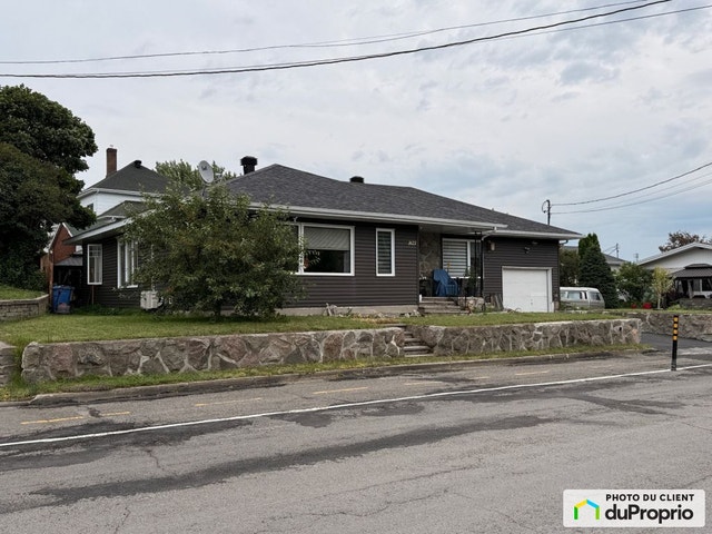$322,000 - Bungalow for sale in Mont-Joli — photo 2