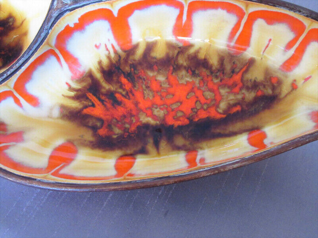 Vintage USA Treasure Craft Chip and Dip Plate, MCM Crudités Dish in Arts & Collectibles in City of Montréal - Image 3