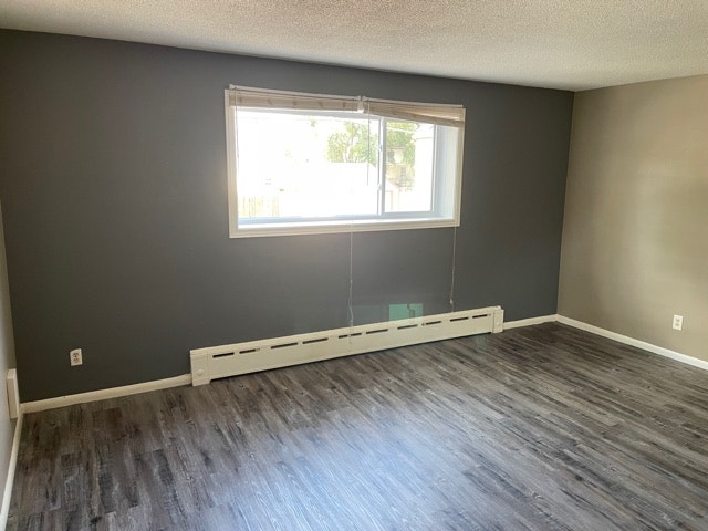 506 Balmoral - 1 BR available NOW! 5