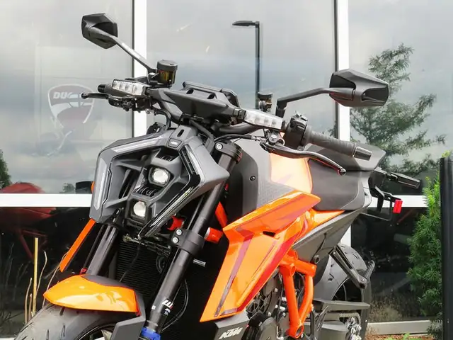 2025 KTM 1390 Super Duke R EVO in Street, Cruisers & Choppers in Cambridge - Image 10