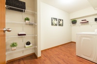 Broadstreet's Merecroft Gardens offers 2 bedroom pet friendly apartments for rent in Edmonton's Summ... (image 7)
