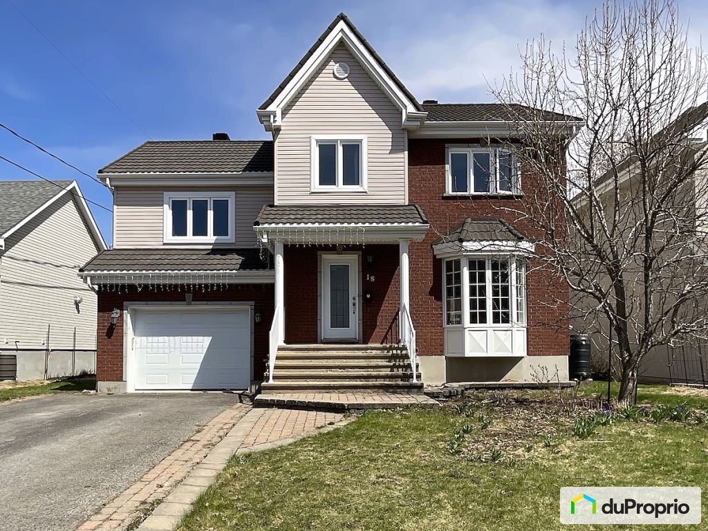 $735,000 - 2 Storey for sale in Chambly — photo 1