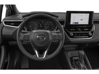 Vehicle DescriptionThis one-owner, Clean CARFAX Corolla Hatchback SE is a Don Valley North Toyota or... (image 3)