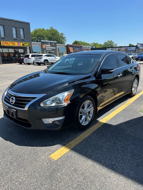 2013 NISSAN ALTIMA SL in Cars & Trucks in Chatham-Kent