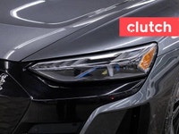 NO ACCIDENTS / CLEAN CARFAX / 1 OWNER / Power Tailgate/Hatch, Auto Dimming Rearview Mirror, Front He... (image 7)