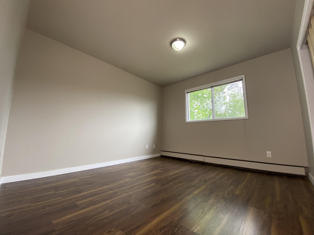 NAIT area Apartment For Rent | Murray Apartments in Long Term Rentals in Edmonton - Image 4
