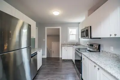 1564 Fir Street Check out our Video Tour!! https://www.youtube.com/watch?v=r8Y-VqQxvCE This modern 3...