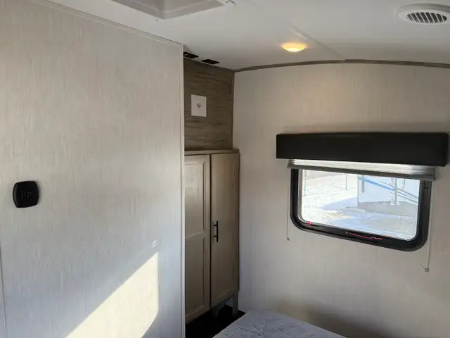 2022 Forest River ARCTIC WOLF 261 RK in Travel Trailers & Campers in St. Albert - Image 35