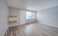 One upper Stacked townhouse is available immediately for 1 year lease at 1200 Courtland Avenue east... (image 3)