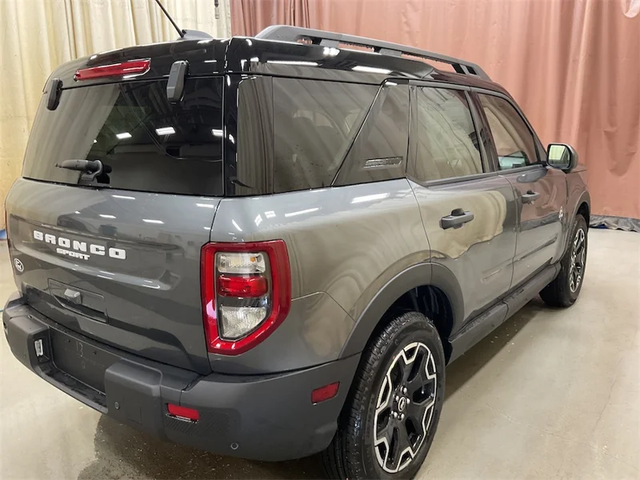 2026 FORD Bronco Sport Outer Banks in Cars & Trucks in Calgary - Image 6