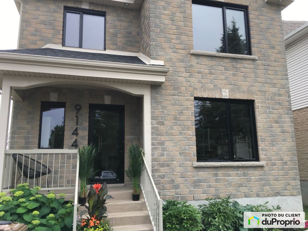 $950,000 - 2 Storey for sale in Brossard — photo 1