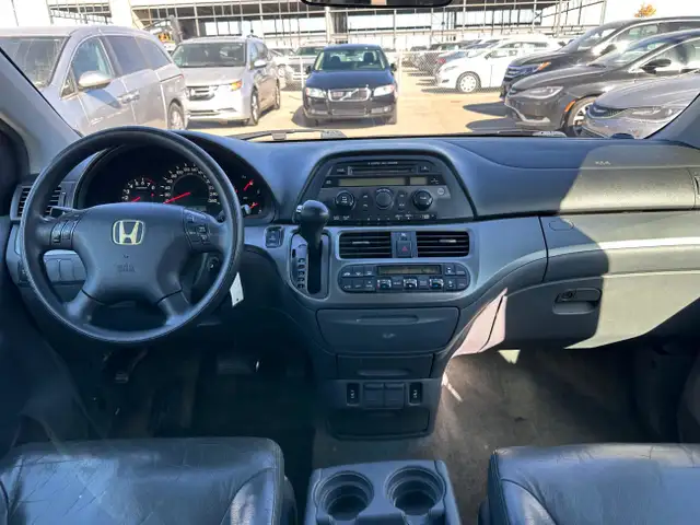 2005 Honda Odyssey EX-L: Leather*Sunroof* in Cars & Trucks in Calgary - Image 12