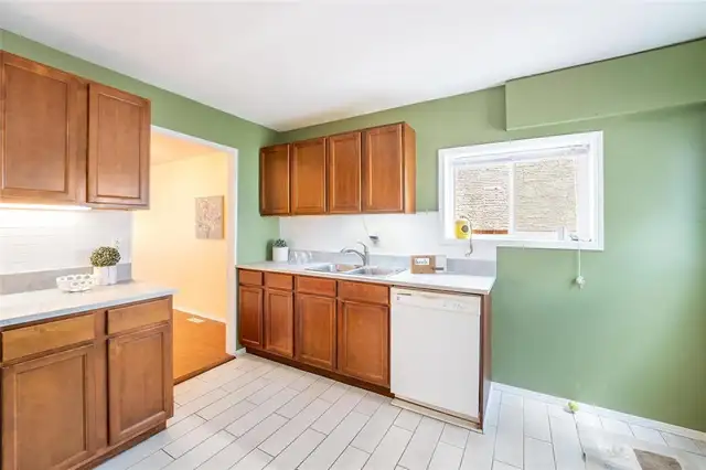 218 Dollard Boulevard Winnipeg, Manitoba62854412233986124