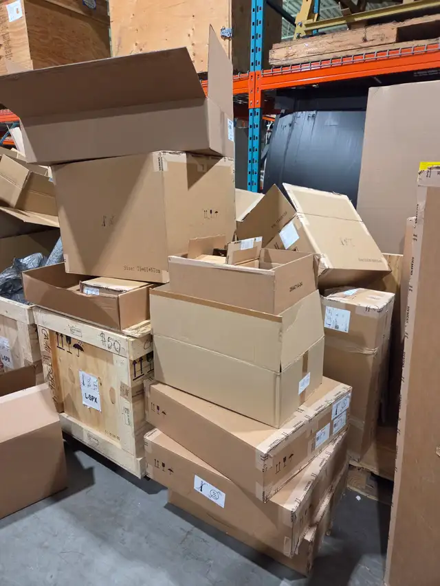 Free foam shapes and cardboard corner for crafts artists etc in Free Stuff in Mississauga / Peel Region - Image 4
