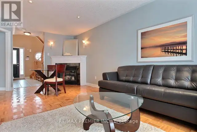 326 JOHN DEISMAN BOULEVARD Vaughan (Vellore Village), Ontario | Long ...