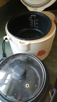 2 rice cookers  for sale