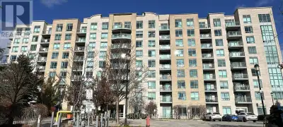 1 Bedroom Plus Den in the heart of Richmond Hill. Bright, Spacious Open Concept Layout, Hardwood Flo...