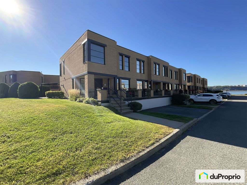 $679,000 - Townhouse for sale in Levis — photo 1