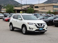 2017 Nissan Rogue SL AWD Comfortable, refined, and packed with premium features, this 2017 Nissan Ro... (image 2)