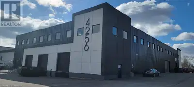 Fantastic light industrial unit available for lease with 12' clear heights + outdoor storage if requ...