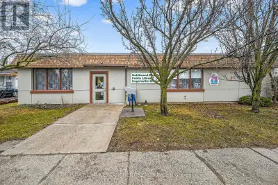 Endless opportunities in this great 5200 square foot one level commercial space in desirable high tr...