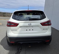 Welcome to Highland Nissan . Engine: 4 Cylinder Engine 2.0L L/100Km City: 9.0 L/100Km Hwy: 7.5 Safet... (image 3)