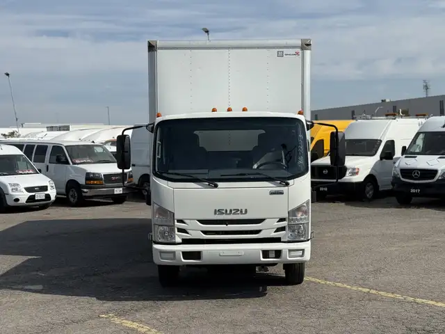 2022 Isuzu NRR CREW CAB | 16' BOX | LIFTGATE | DIESEL | 19500 GV in Cars & Trucks in Mississauga / Peel Region - Image 6