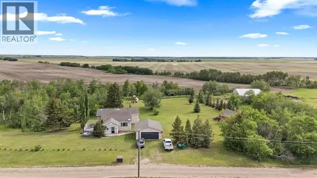 10 Railway Avenue N Rosalind, Alberta in Houses for Sale in Strathcona County - Image 3