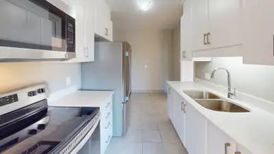 Canterbury Square - Renovated 2 Bedroom Apartment for Rent