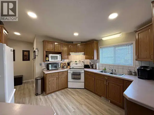 451 McLean Road Barriere, British Columbia in Houses for Sale in Kamloops - Image 4