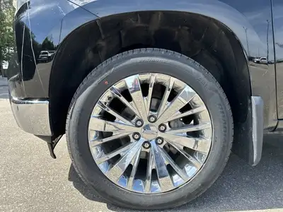 2023 Chevrolet Silverado 1500 LTZ Crew Cab 4WD | No Accidents, View more
