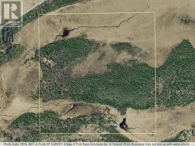 LOVELY COUNTRY WITH MANY LOCATIONS TO BUILD WITH YEAR ROUND ROAD 15 MINUTES FROM ESPANOLA (id:24493)...