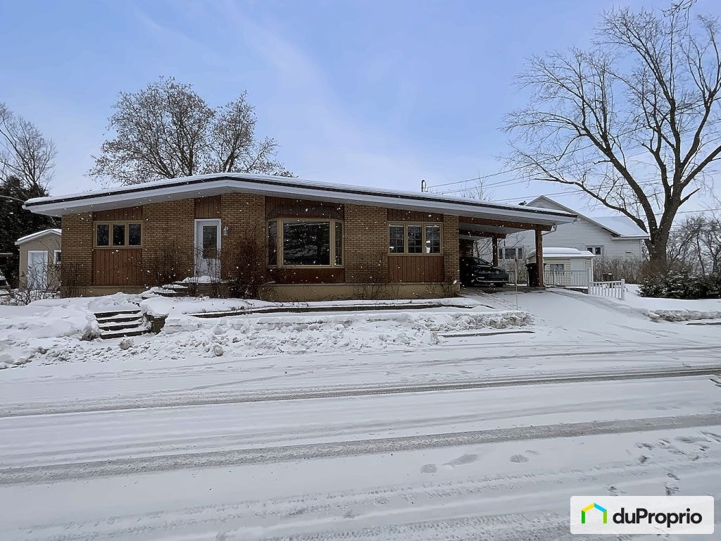 $438,881 - Raised Bungalow for sale in L'Assomption — photo 1