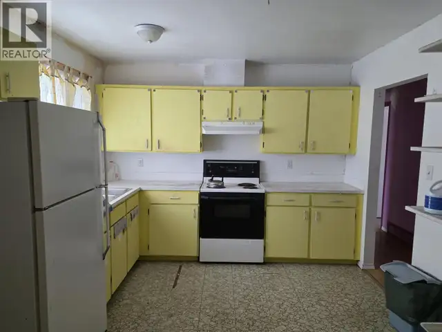 61 CHAPMAN STREET Granisle, British Columbia in Houses for Sale in Smithers - Image 10