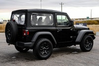This Jeep Wrangler has a dependable Intercooled Turbo Premium Unleaded I-4 2.0 L/122 engine powering... (image 2)