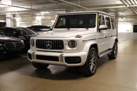 This Mercedes-Benz G-Class has a powerful Twin Turbo Premium Unleaded V-8 4.0 L/243 engine powering... (image 3)