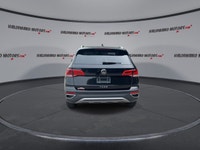 // ACCIDENT FREE!! // This 2024 Volkswagen Taos Comfortline FWD is a smart compact SUV for daily lif... (image 6)