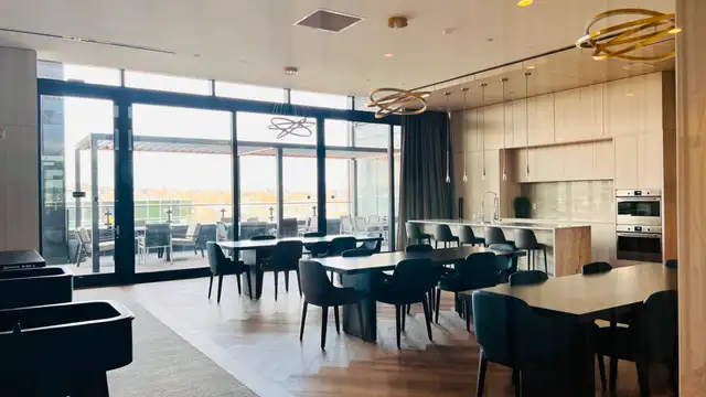 Luxury condo at Gilmore Palce by Skytrain for rent in Long Term Rentals in Burnaby/New Westminster - Image 20