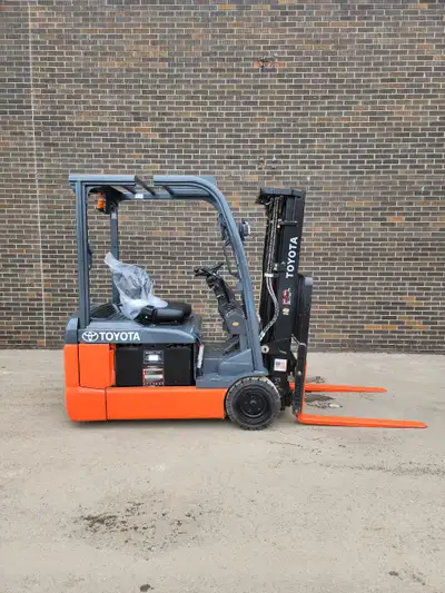Keywords: used forklift, forklift, electric forklift, 3-wheel forklift, 3-stage mast, 4,000 lbs capa...
